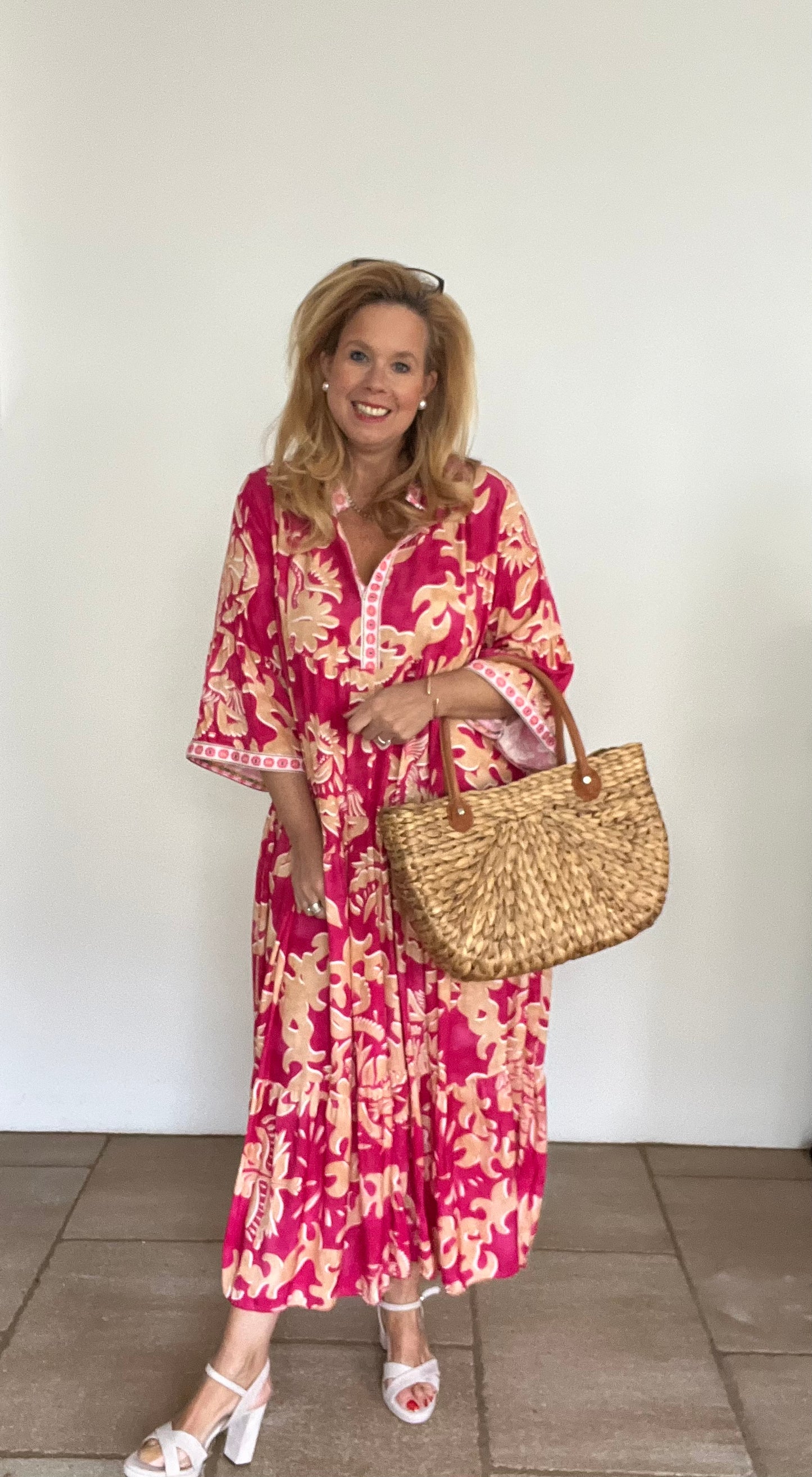 Kleid in fröhlichen Farben