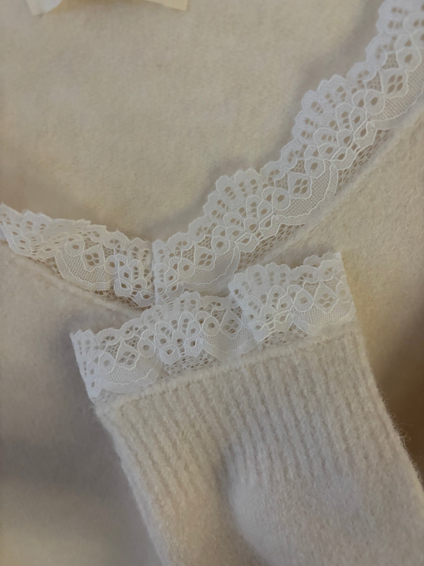 Pulli mit Herzapplikation