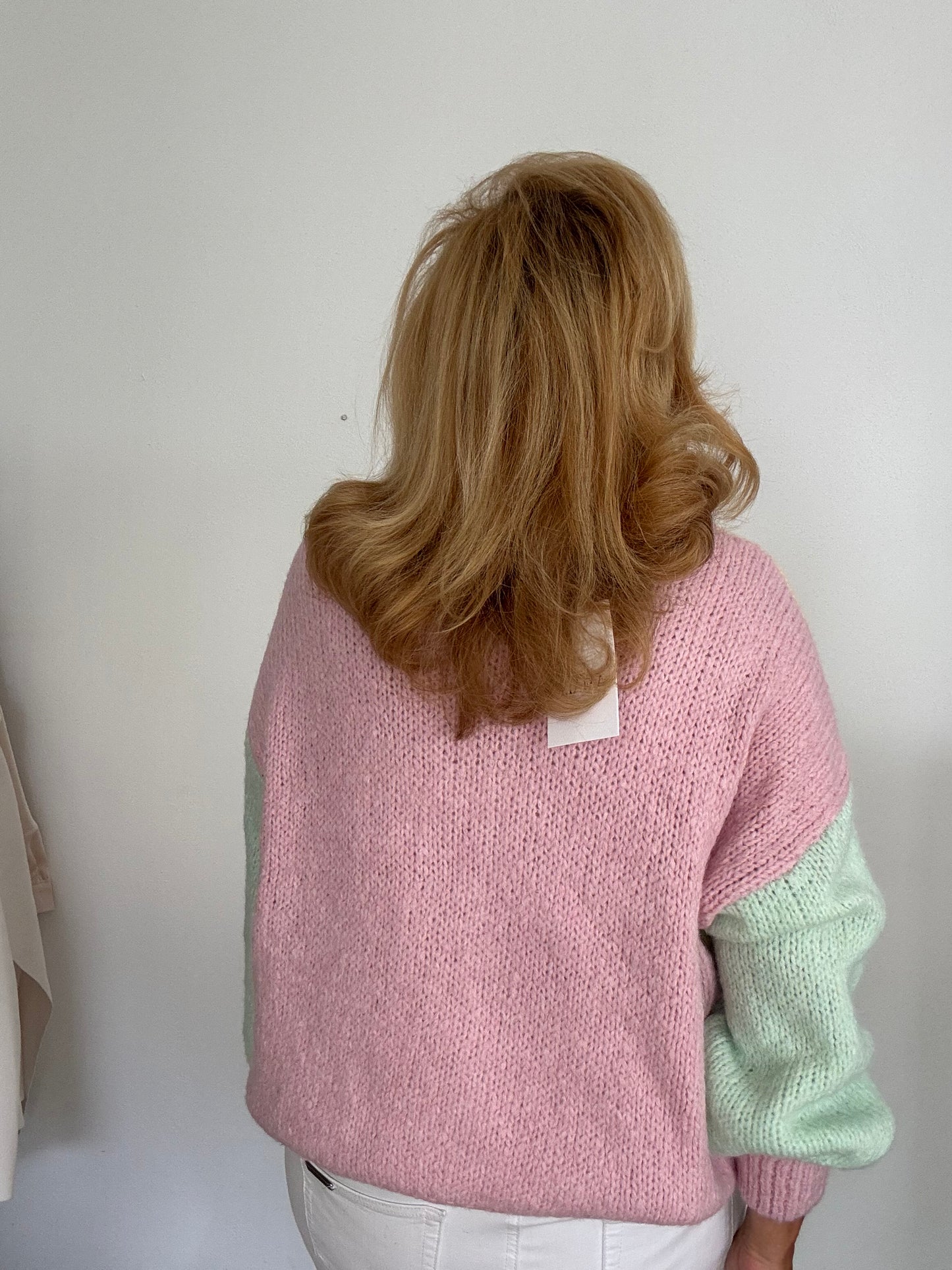 Farbenfrohe Strickjacke