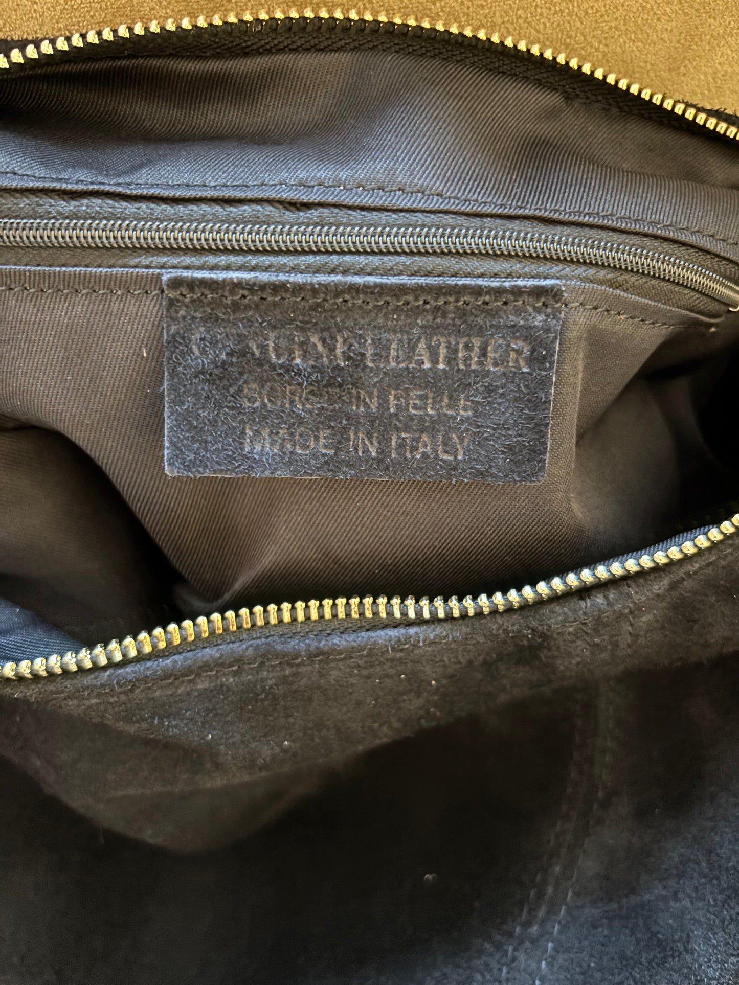 Wildledertasche in verschiedenen Farben