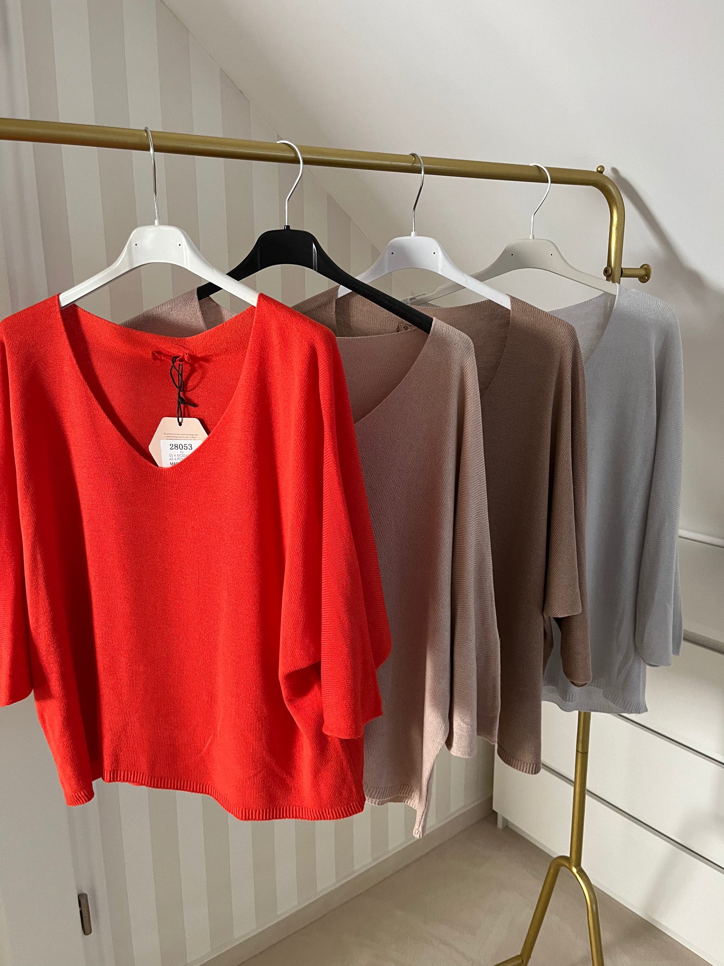 Leichter Pullover in verschiedenen Farben