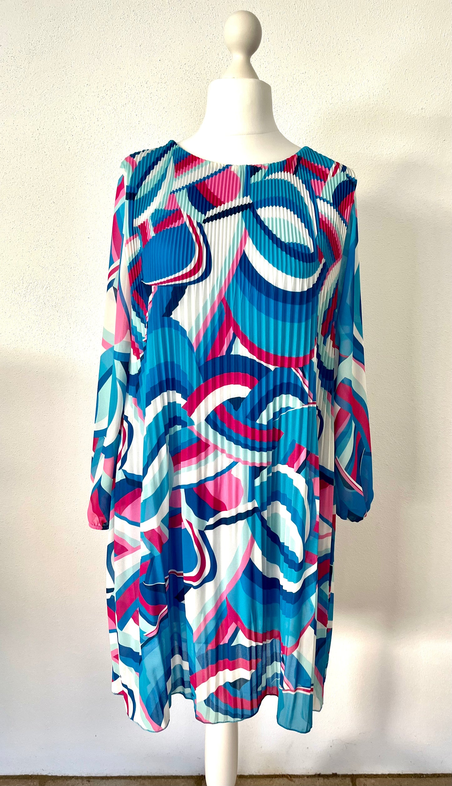 Kleid mit Retrodruck