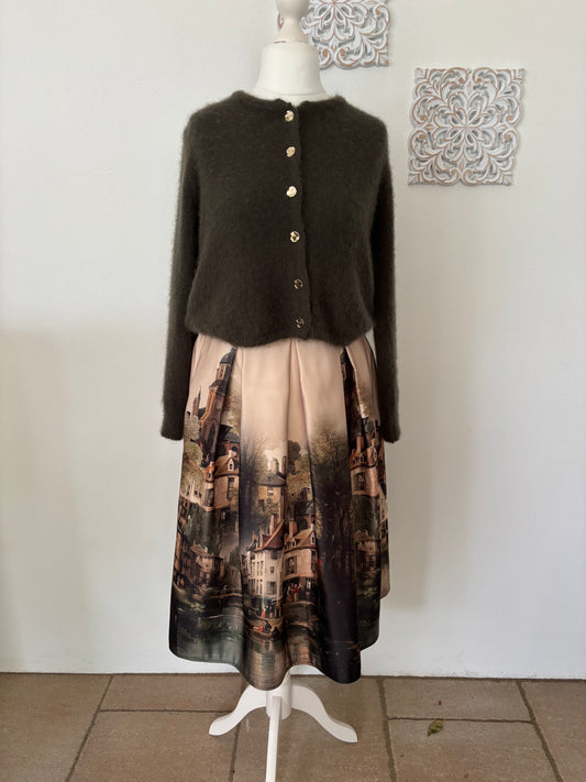 Statementrock im Gemäldedesign