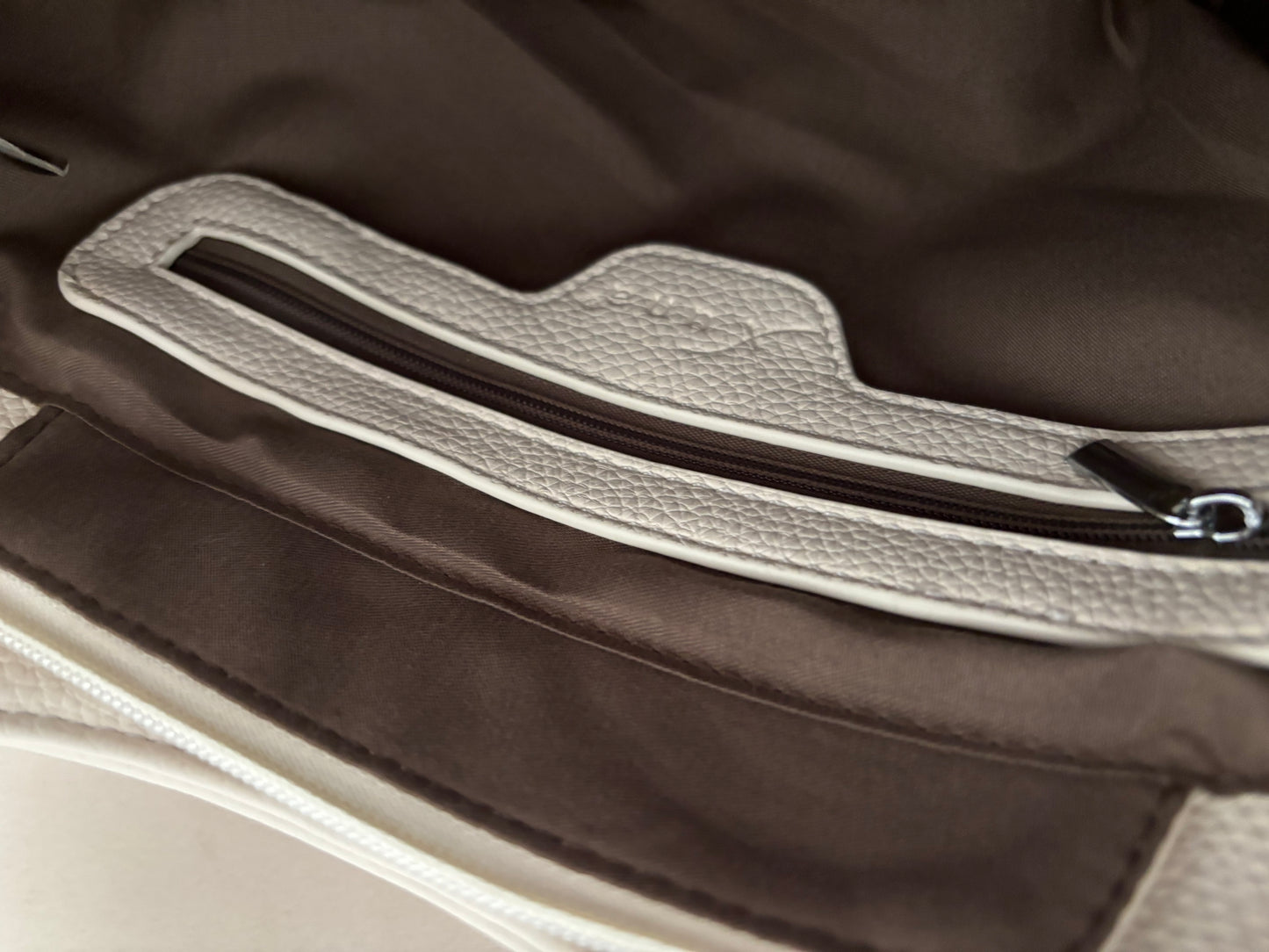 Handtasche in verschiedenen Farben