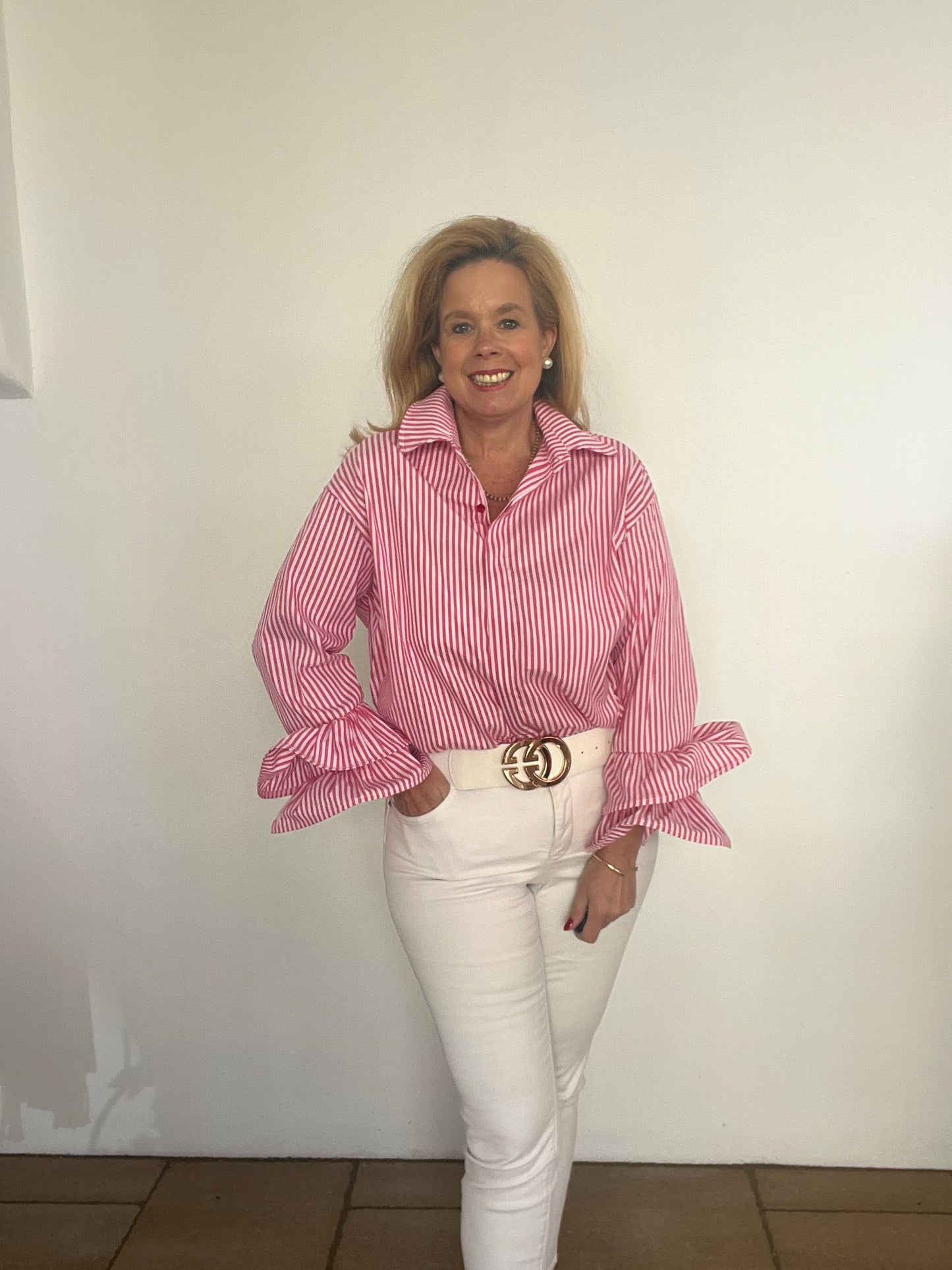 Bluse mit auffälligen Manschetten