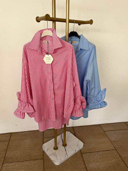 Bluse mit auffälligen Manschetten