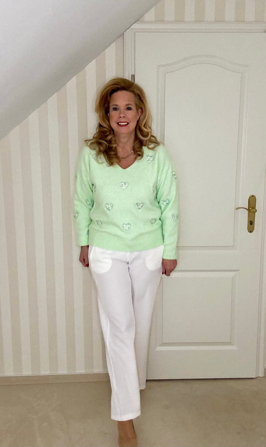 Pulli mit Herzapplikationen in zartem Frühlingsgrün