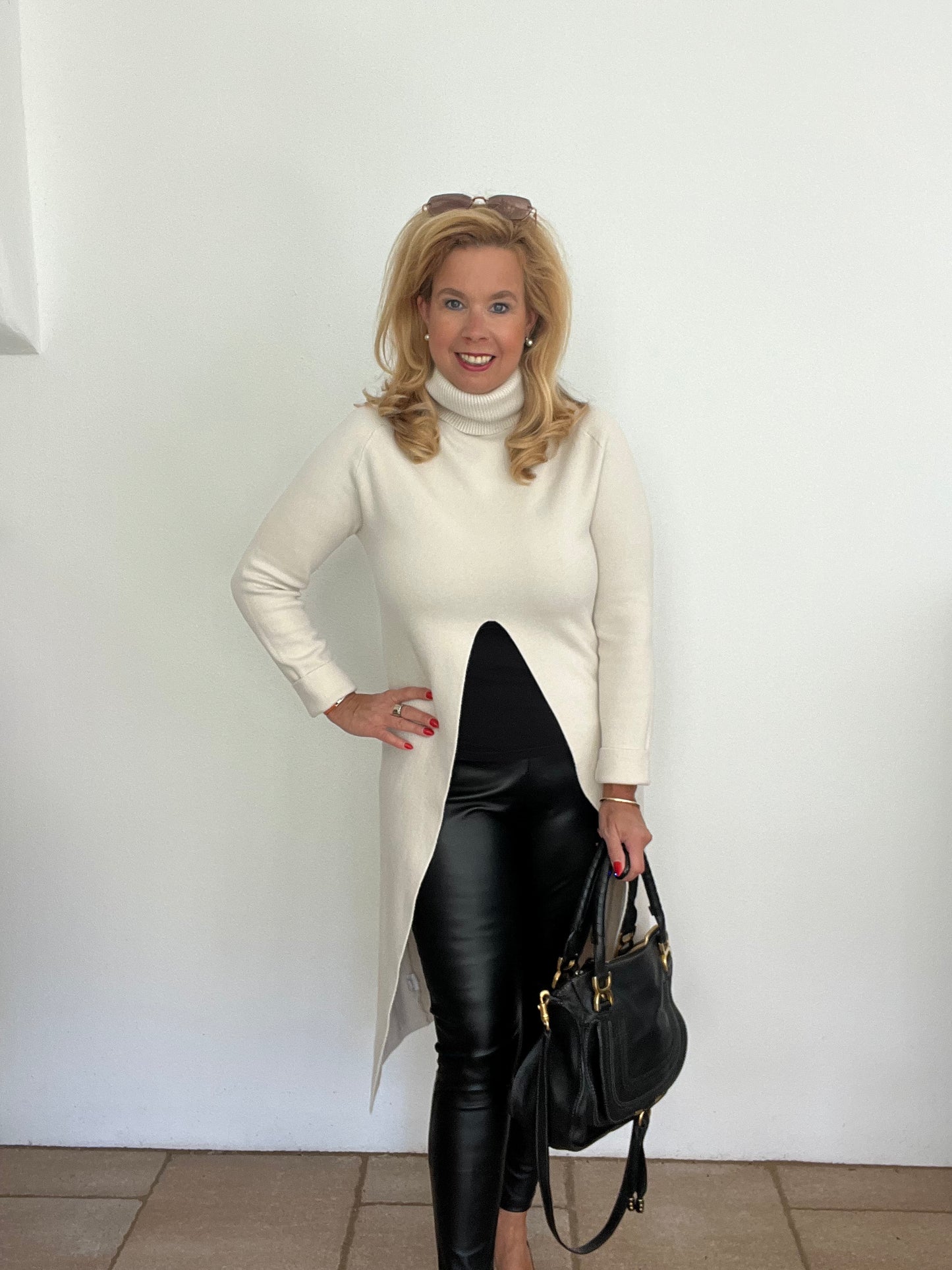 Longpulli Eve in drei Farben