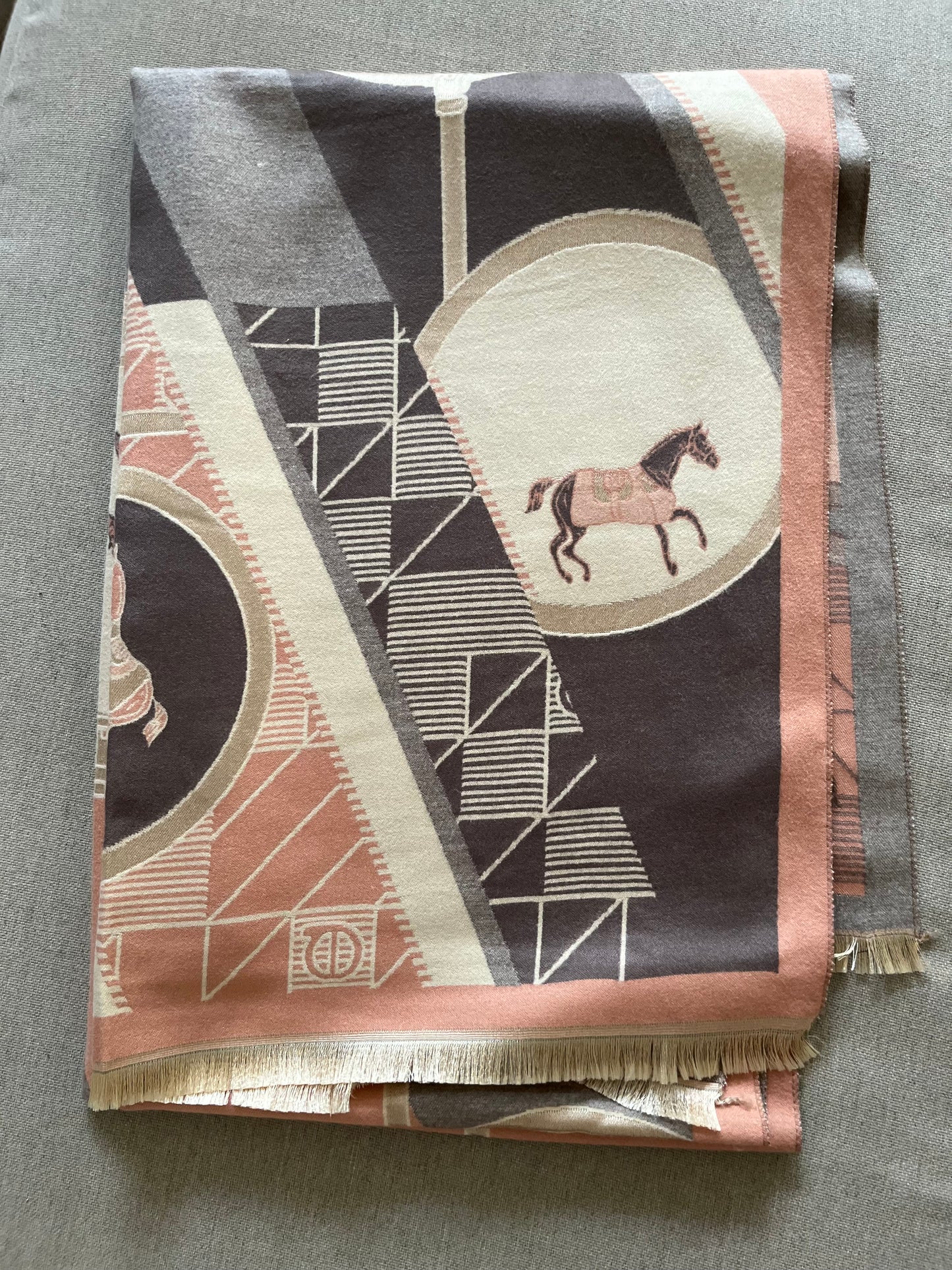 Schal mit Pferdemotiv, lachsrosa, braun, beige