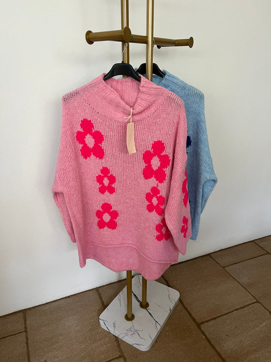 Kuschelpulli mit großen Blumen