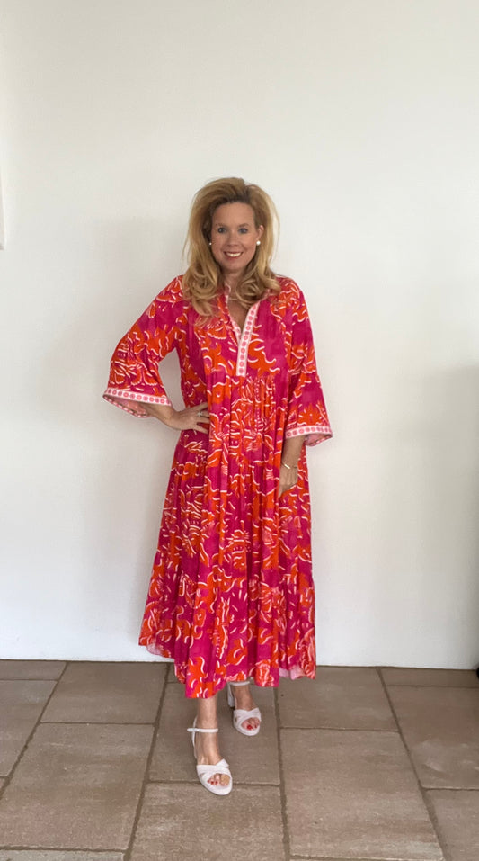 Kleid in fröhlichen Farben
