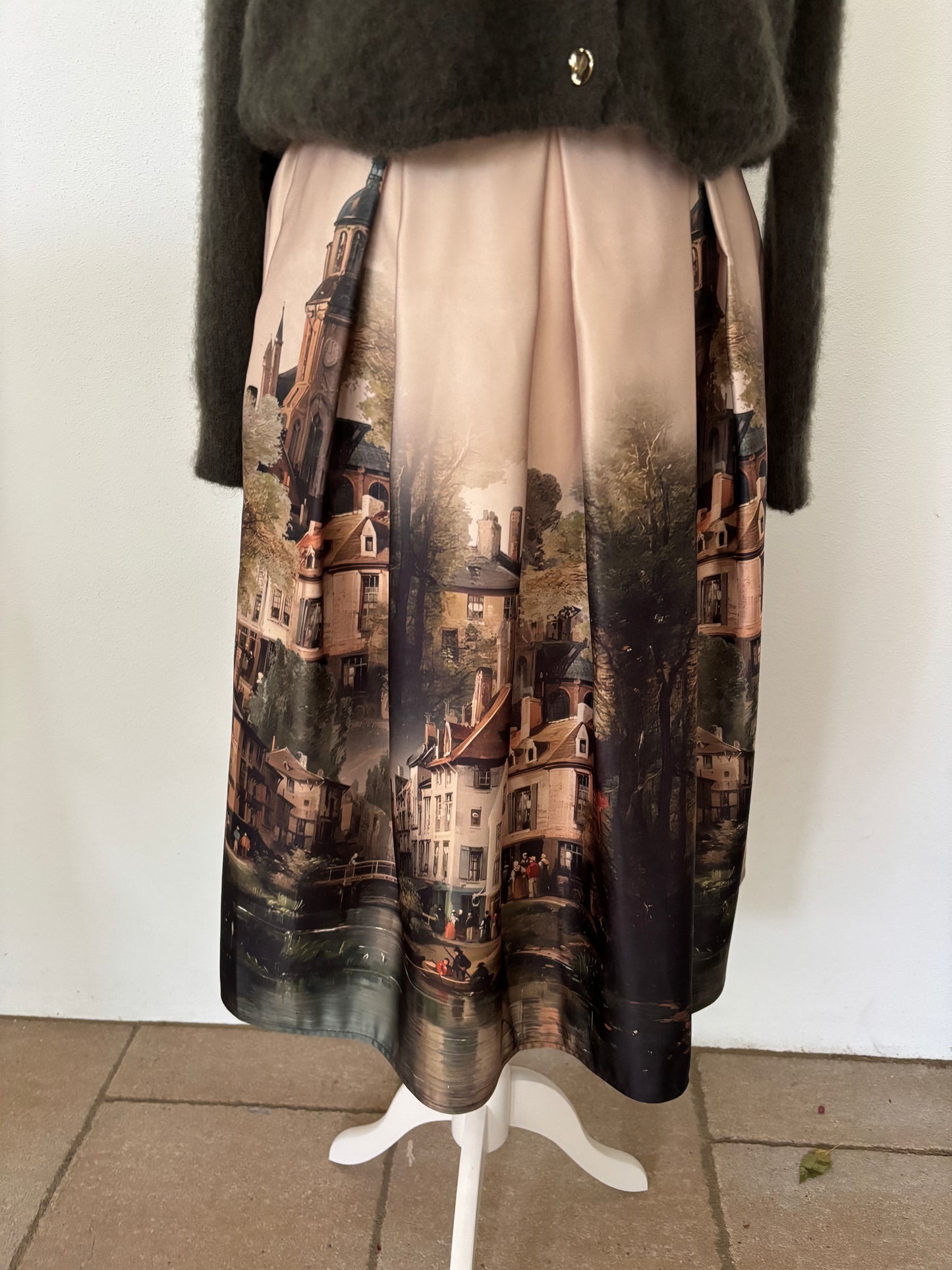 Statementrock im Gemäldedesign