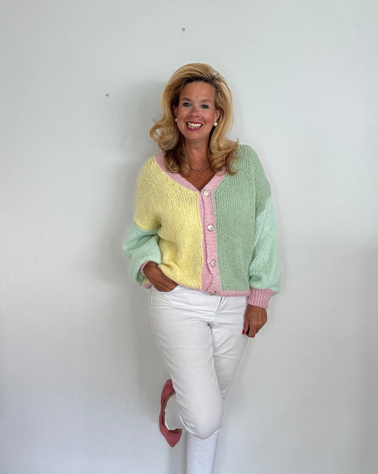 Farbenfrohe Strickjacke