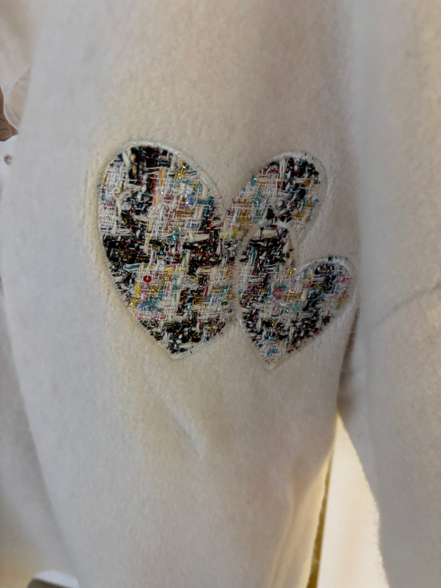 Strickjacke mit Tweedschleifen