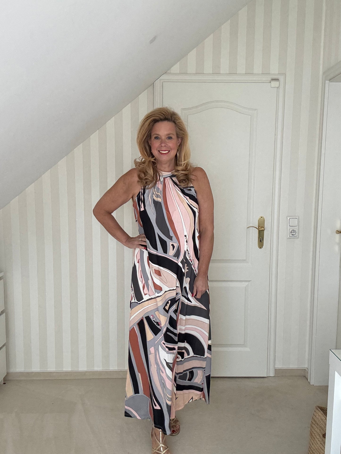 Neckholderkleid
