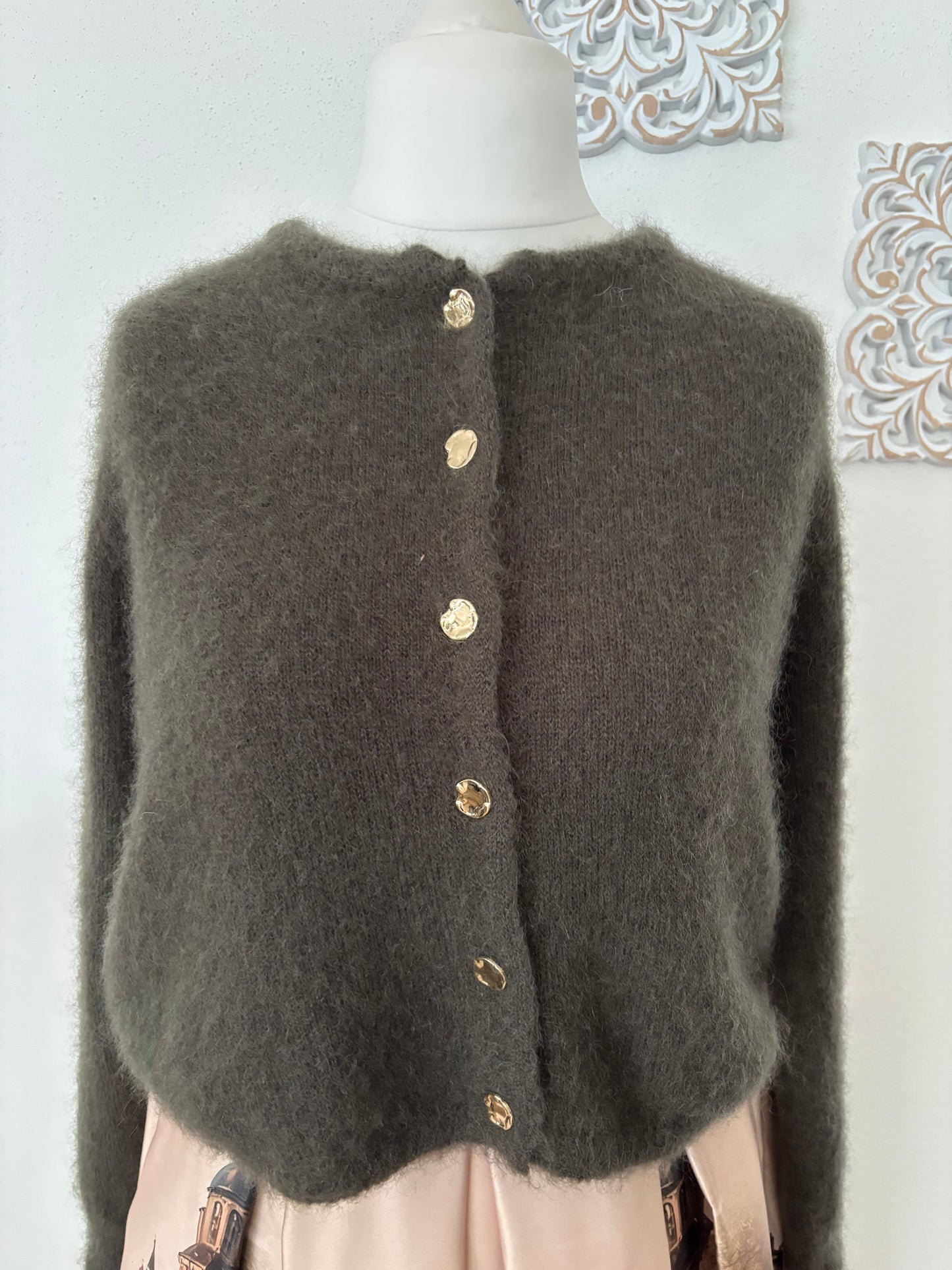 Kurze edle Strickjacke