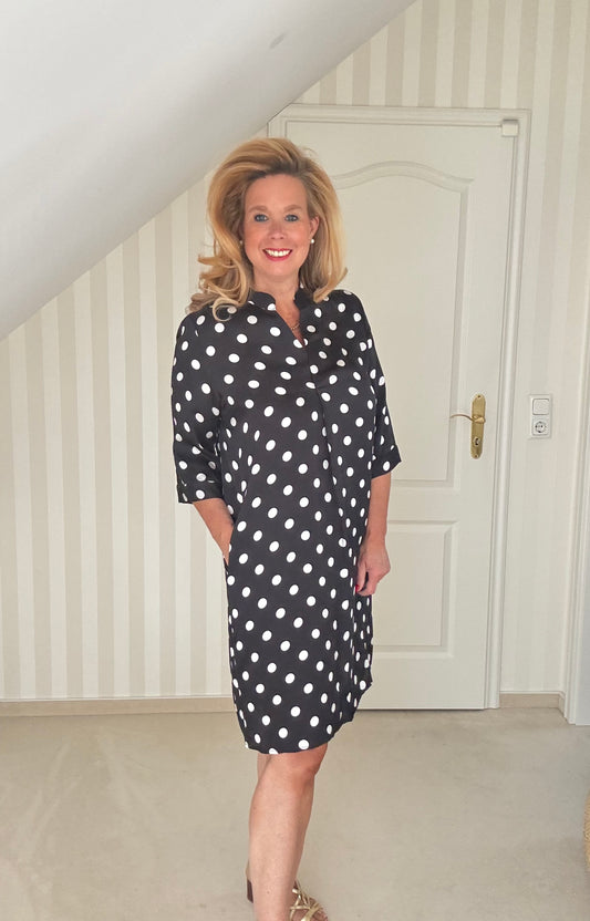 Kleid mit Polka Dots