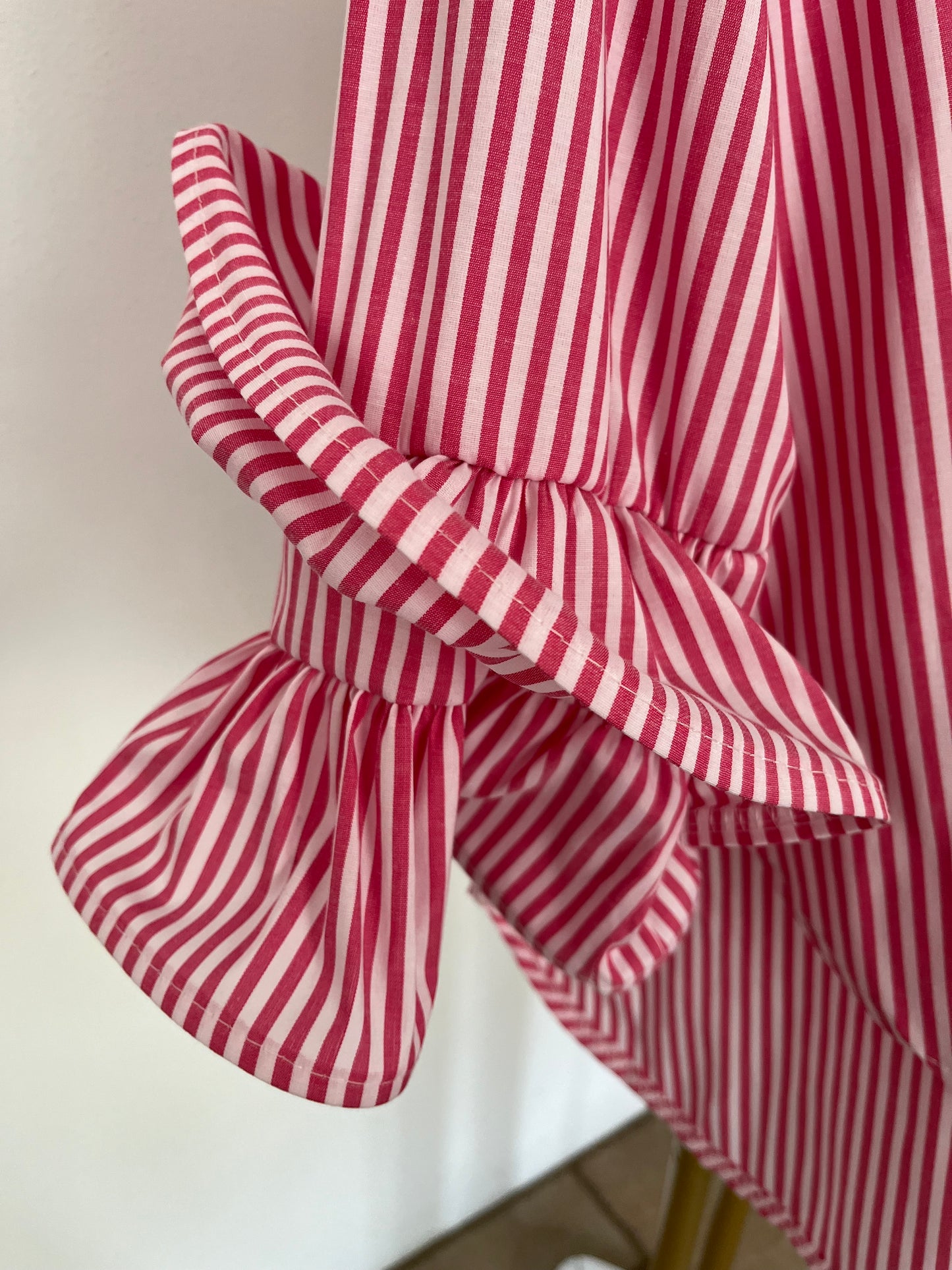 Bluse mit auffälligen Manschetten