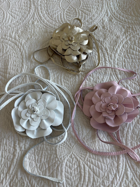 Taillengürtel mit Rose